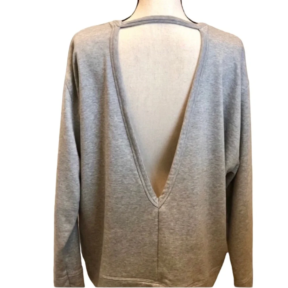 Nike Dri Fit size XL black open V-back long sleeve sweatshirt size Large
